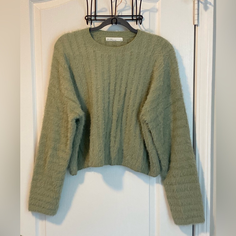 Oak + Fort Fuzzy Ribbed Knit Slightly Cropped Oversized‎ Slouchy Sweater